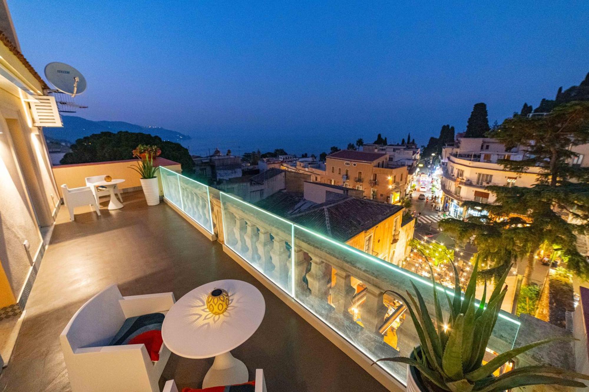 Готель La Terrazza Di Porta Messina Таорміна Екстер'єр фото
