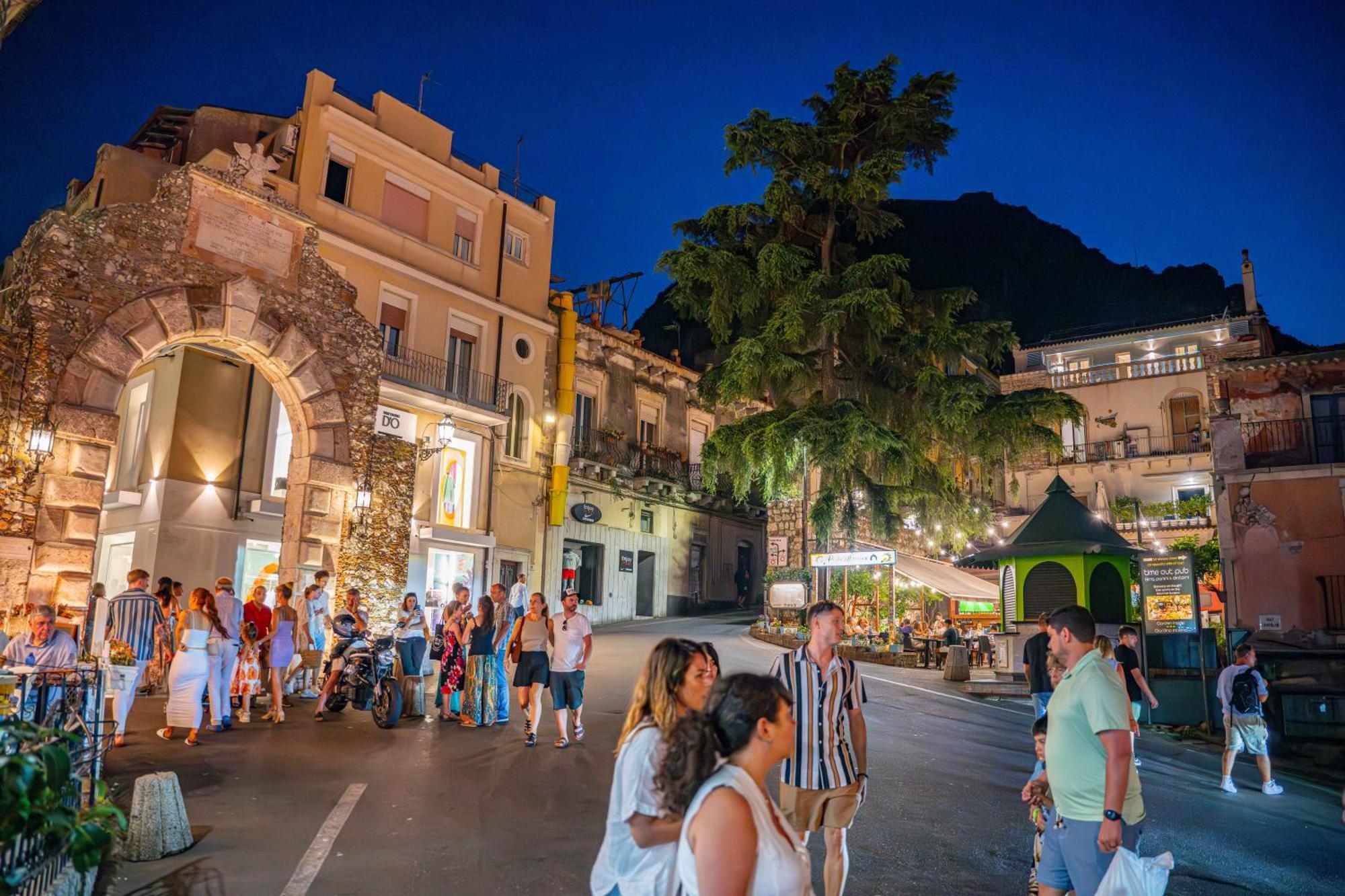 Готель La Terrazza Di Porta Messina Таорміна Екстер'єр фото