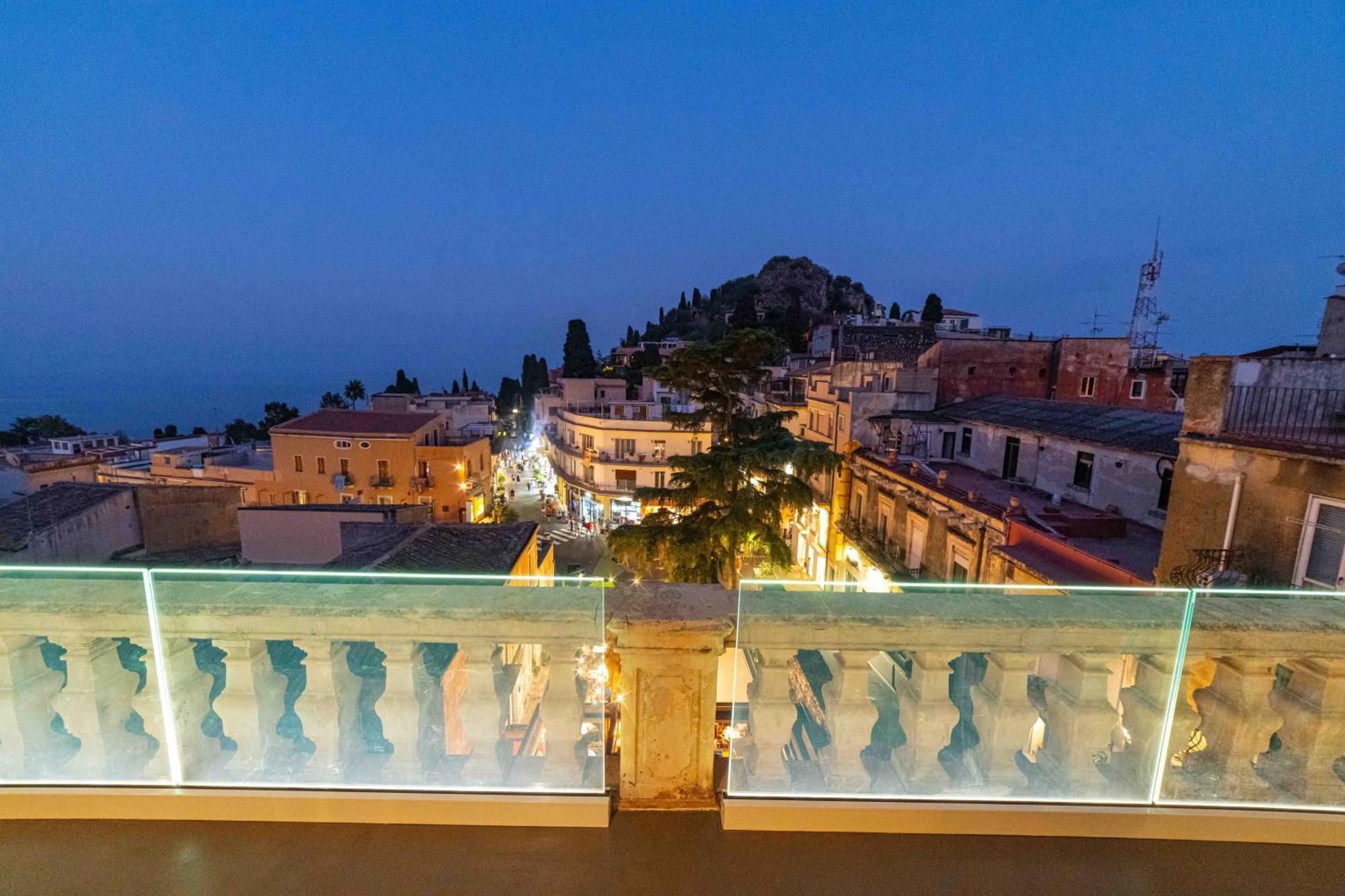 Готель La Terrazza Di Porta Messina Таорміна Екстер'єр фото