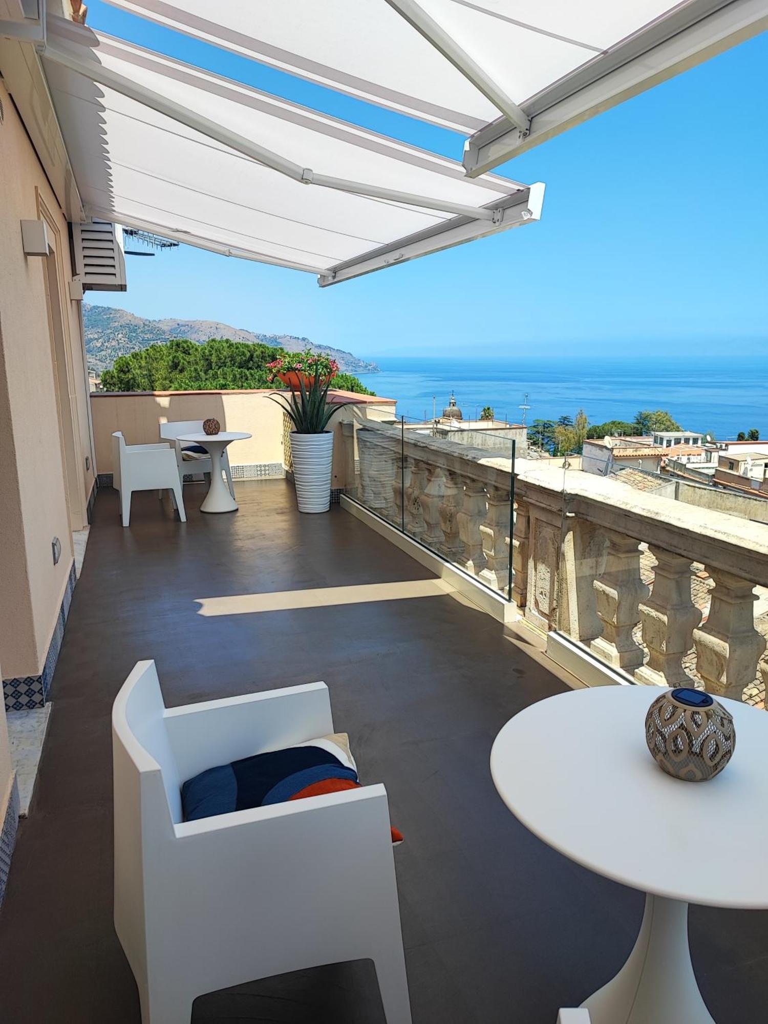 Готель La Terrazza Di Porta Messina Таорміна Екстер'єр фото